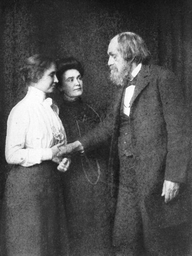 Helen shaking hands with Dr. Hale with Miss Sullivan in the background